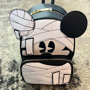 Her Universe Disney 🔥🔥